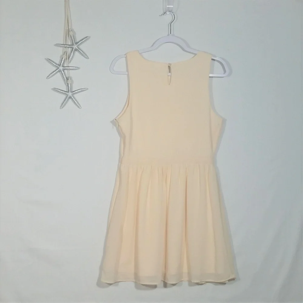 Mimi Chica A line Party Dress Creme Size M Embroidered - Picture 5 of 8